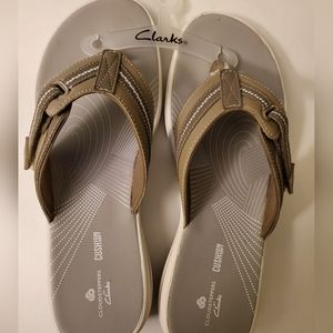 Clarks Cloudsteppers Size 8 Tan